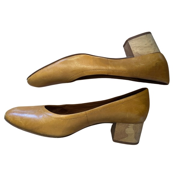 Everlane Tan Leather Block Heel Pumps